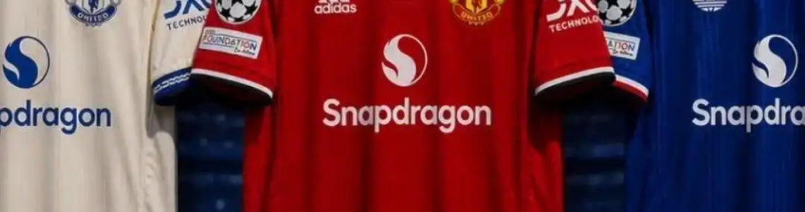 Manchester United präsentiert neues Heimtrikot der nächsten Saison vorgezogen