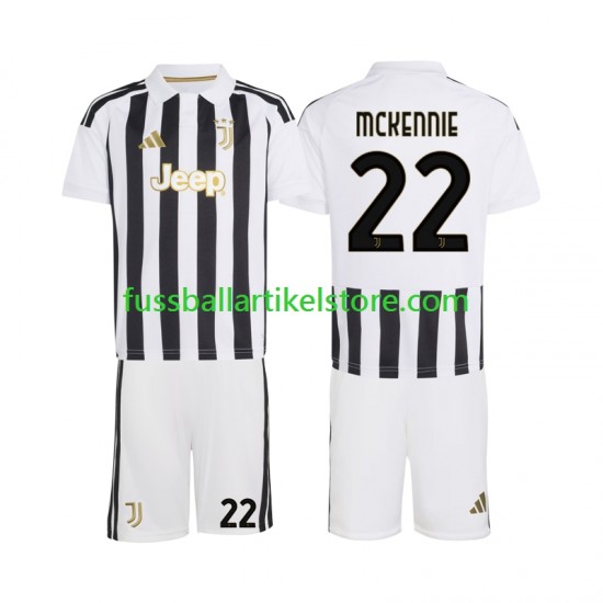 Juventus Turin Heimausrüstung Weston McKennie 22 2026-2027 Kinder Set(Trikot und Hose) S/S